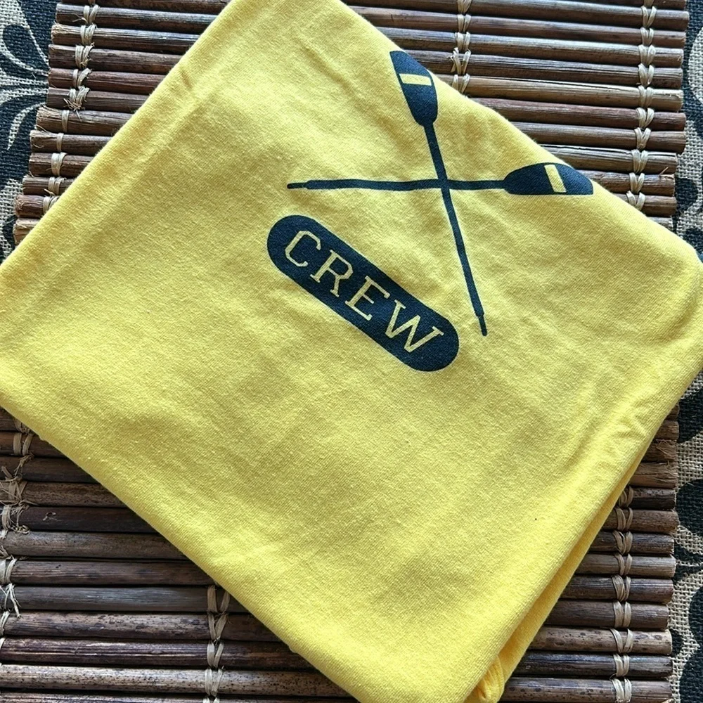 100% cotton shirt size M new without tag  Vineyard crew yellow